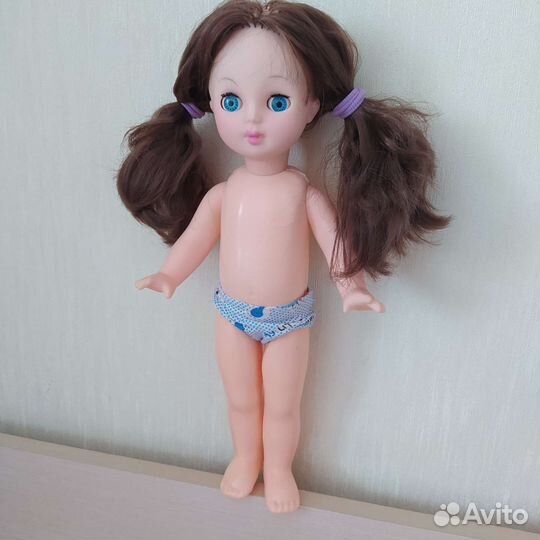 Кукла игровая с постелькой