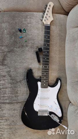 Электрогитара stratocaster купить в Челябинске | Хобби и отдых | Авито