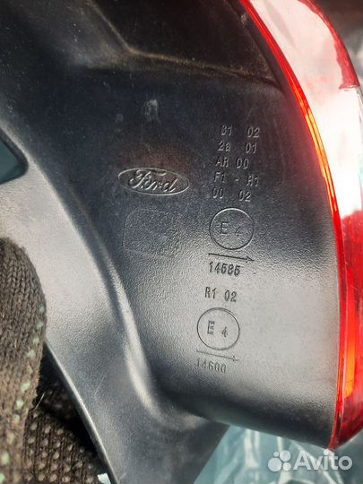 Фонарь правый Ford Focus 3 2012 хетчбэк