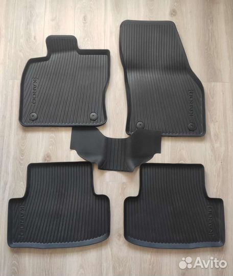 Оригинальные коврики на шкоду карок