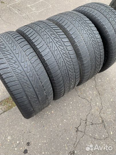 Goodyear UltraGrip 8 Performance 285/45 R20