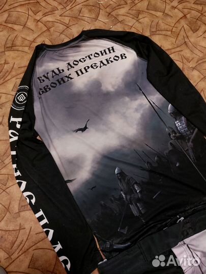 Рашгард и шорты