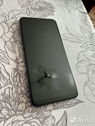 Samsung Galaxy A30, 3/32 ГБ