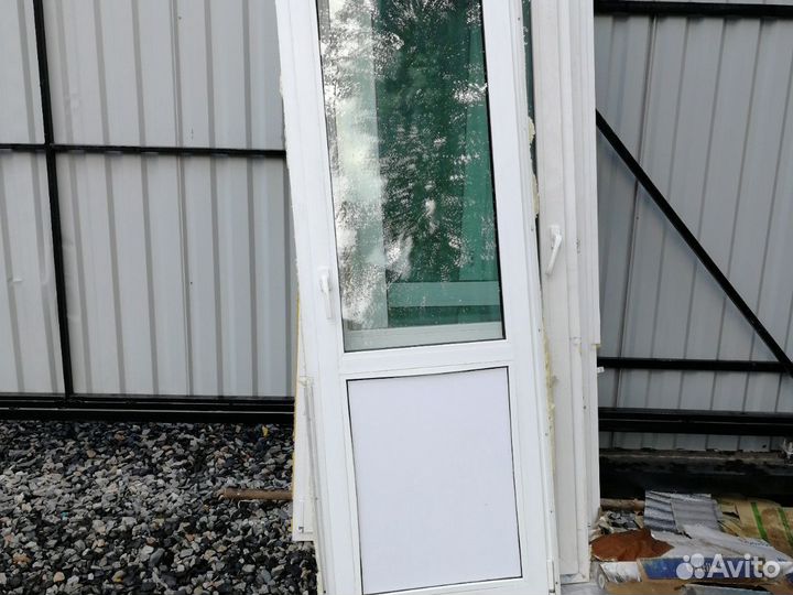 Окна пластиковые б/у, балконные двери