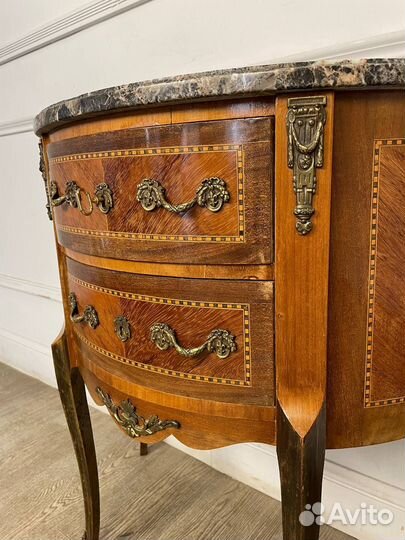 Антикварный комод