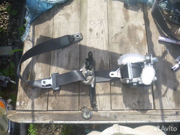 Ремень безопасности передний правый Lexus Gs430