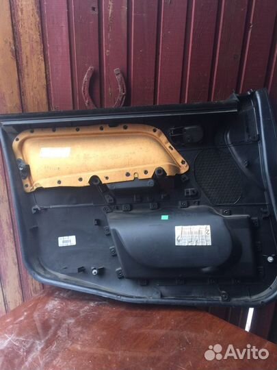 Обшивка дверей ford фьжен перед правая.левая