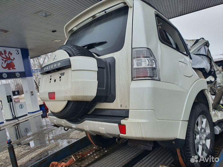 В разборе mitsubishi pajero 4 2014 г 3.0 бензин