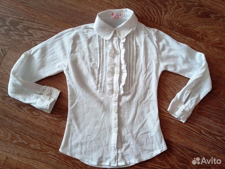 Рубашки,водолазки школьные 122-128р