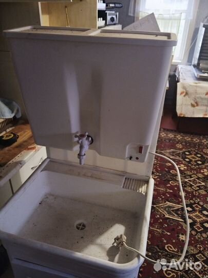 Умывальник электрический мойдодыр