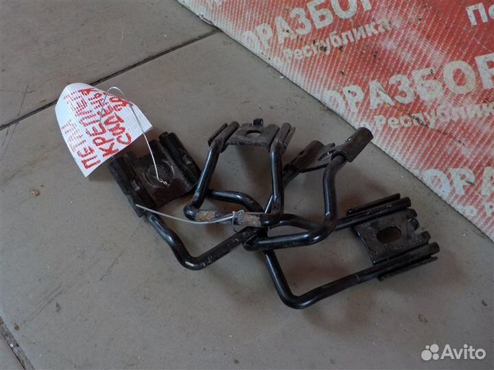 Крепление сидения заднее LADA Largus R90 VAZ-21129