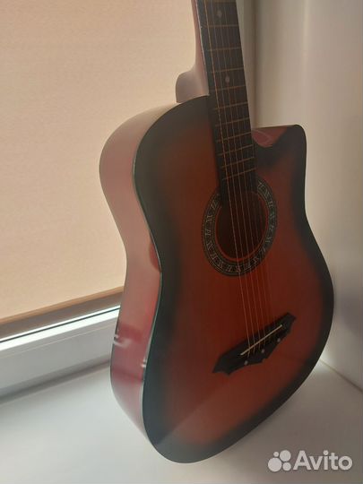 Акустическая гитара