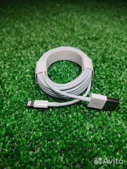 Зарядное устройство, Кабели зарядки и чехлы