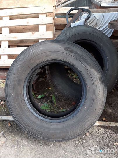 Шина на грузовик