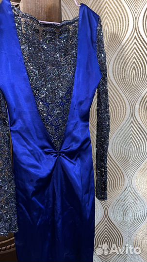 Вечернее платье