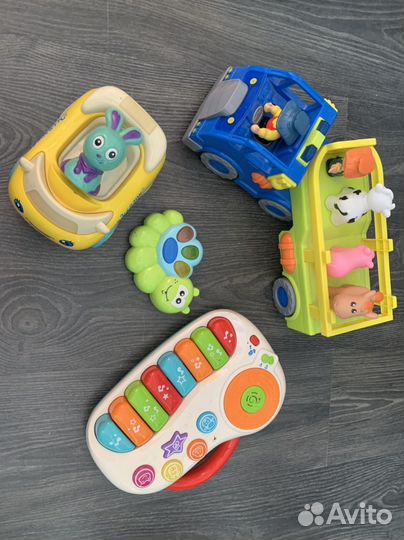 Развивающие игрушки,машинки интерактивные