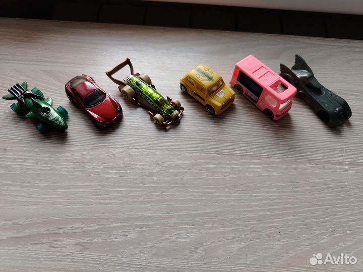 Hot wheels машинки