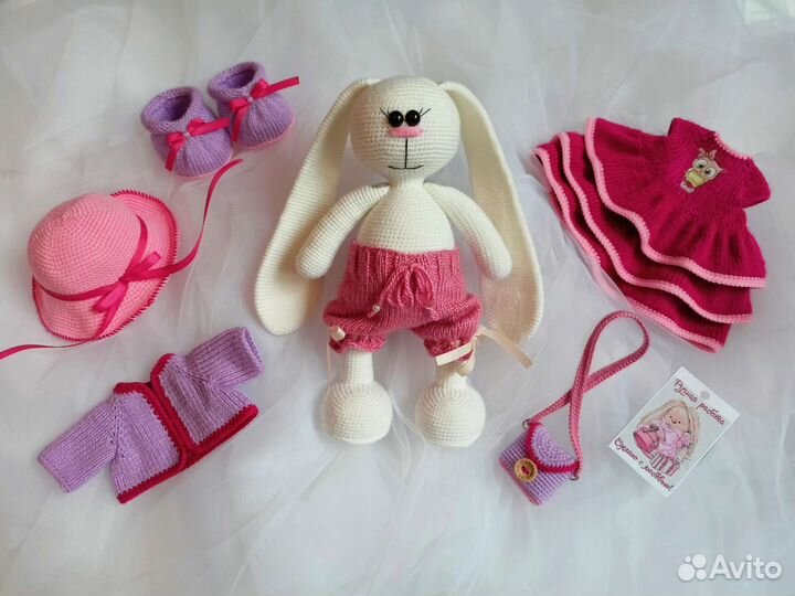 Вязаные игрушки зайка тильда