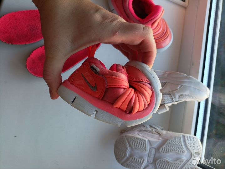 Кроссовки для девочки