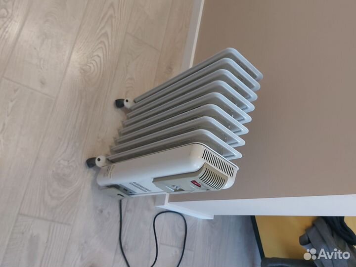 Масляный обогреватель delonghi