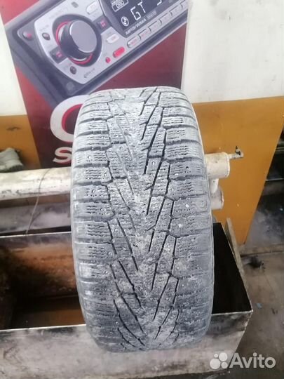 Nokian Tyres Hakkapeliitta 7 275/40 R20