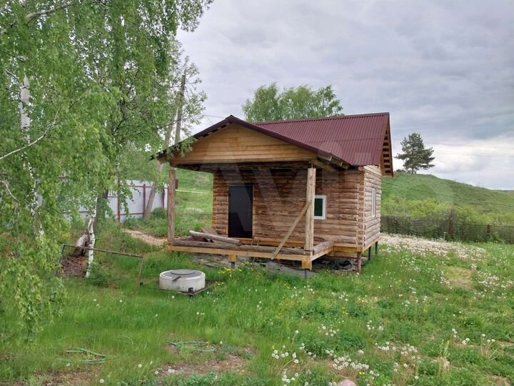 Дом 30 м² на участке 8 сот.