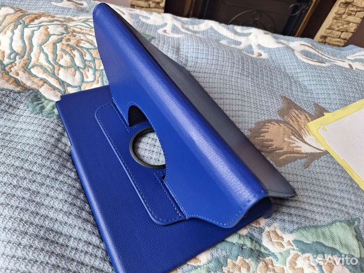 Чехол на iPad