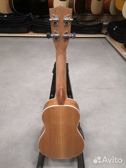 Электро-акустическая укулеле Fabio UK21-550