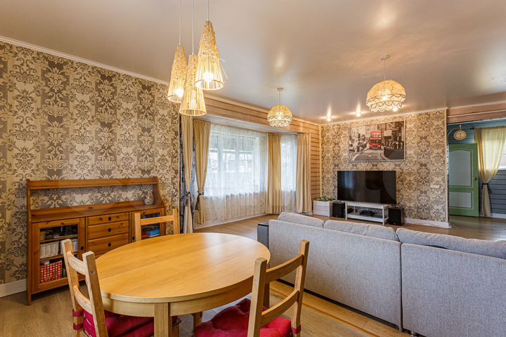 Коттедж 160 м² на участке 13 сот.