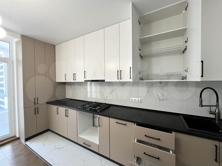 2-к. квартира, 63 м², 6/12 эт.