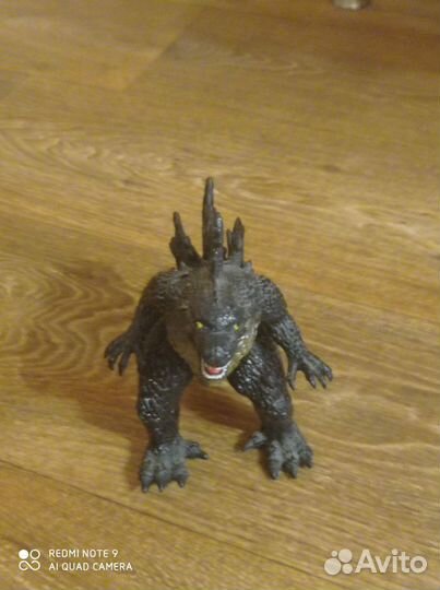 Игрушка с звуковым эффектом