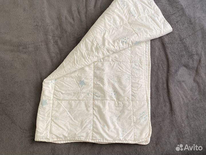 Детское одеяло в кроватку