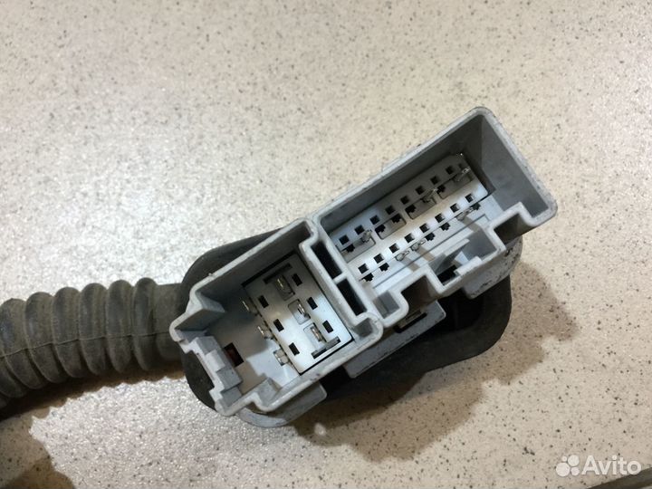 Проводка двери задней правой Гранд Чероки с 2010г