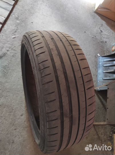 Michelin Pilot Sport 4 225/45 R19