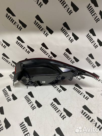 Задний левый внешний фонарь Mercedes-Benz A klasse