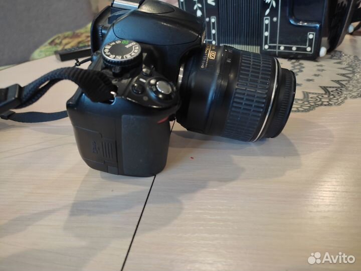 Зеркальная фотокамера Nikon D3100