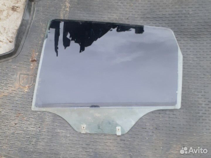 Стекло Chevrolet Aveo T200 хэтчбек