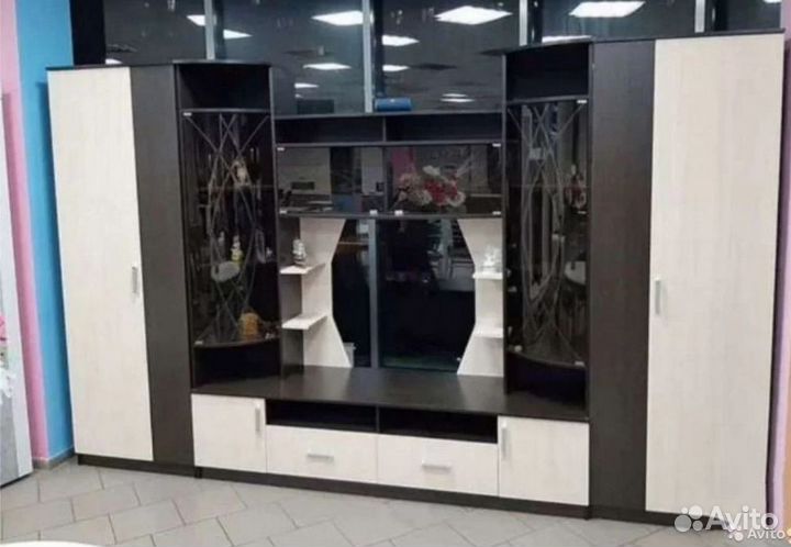 Стенка в гостиную Атланта