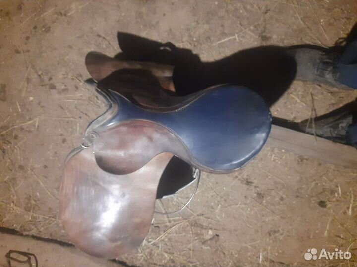 Седло для лошади