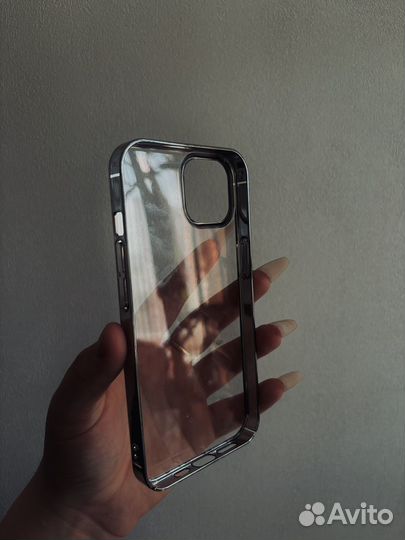 Чехол на iPhone 15