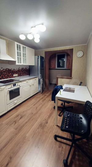 3-к. квартира, 74 м², 4/5 эт.