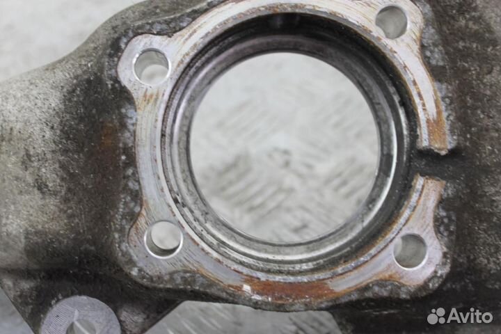 Кулак передний правый BMW X5 F15 2015