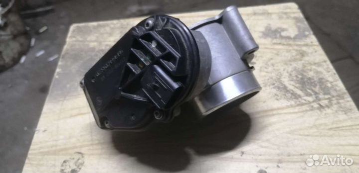 Дроссельная заслонка, педаль газа, priora