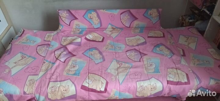 Диван для девочки, детский диван бу