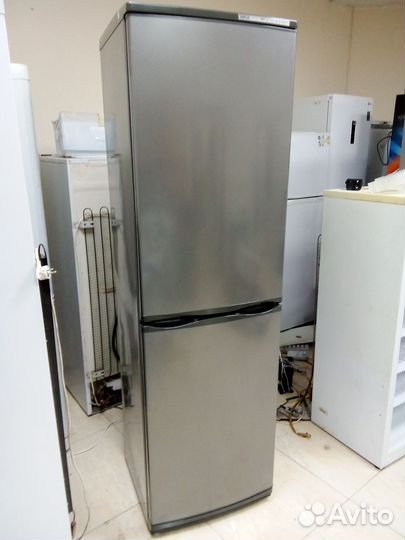 Холодильник в идеальном состоянии