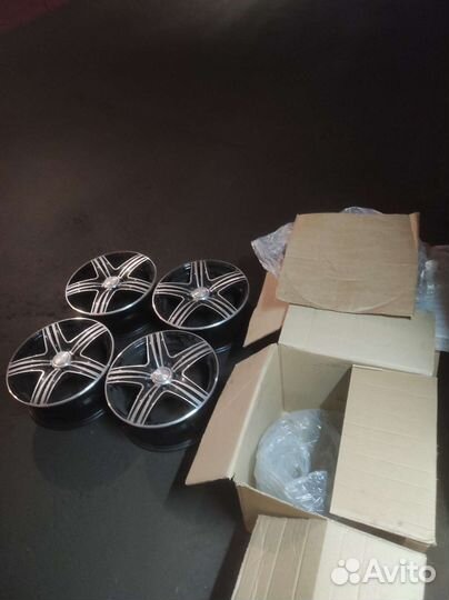 Литые диски и резина R15 зима 4 шт(комплект)