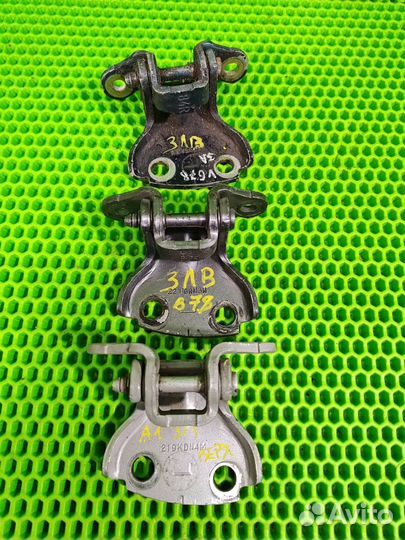 Петля двери задняя левая Acura Mdx YD1 J35A5 2004