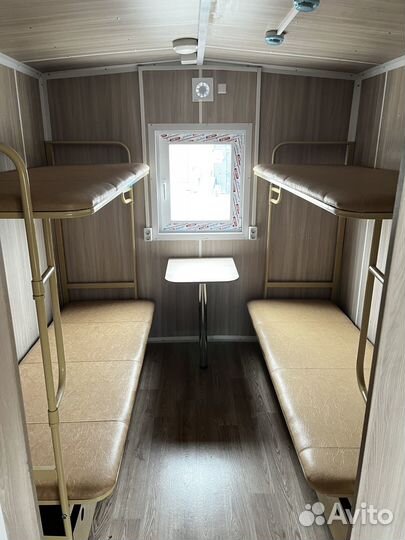 Вагон-дом «Сибиряк-2» Жилой на 8 человек на шасси