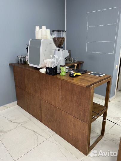 Столешница, стол, стойка администратора, ресепшн