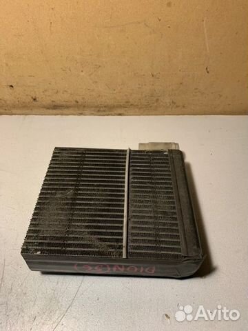 Радиатор кондиционера салона Mitsubishi Dion CR6W